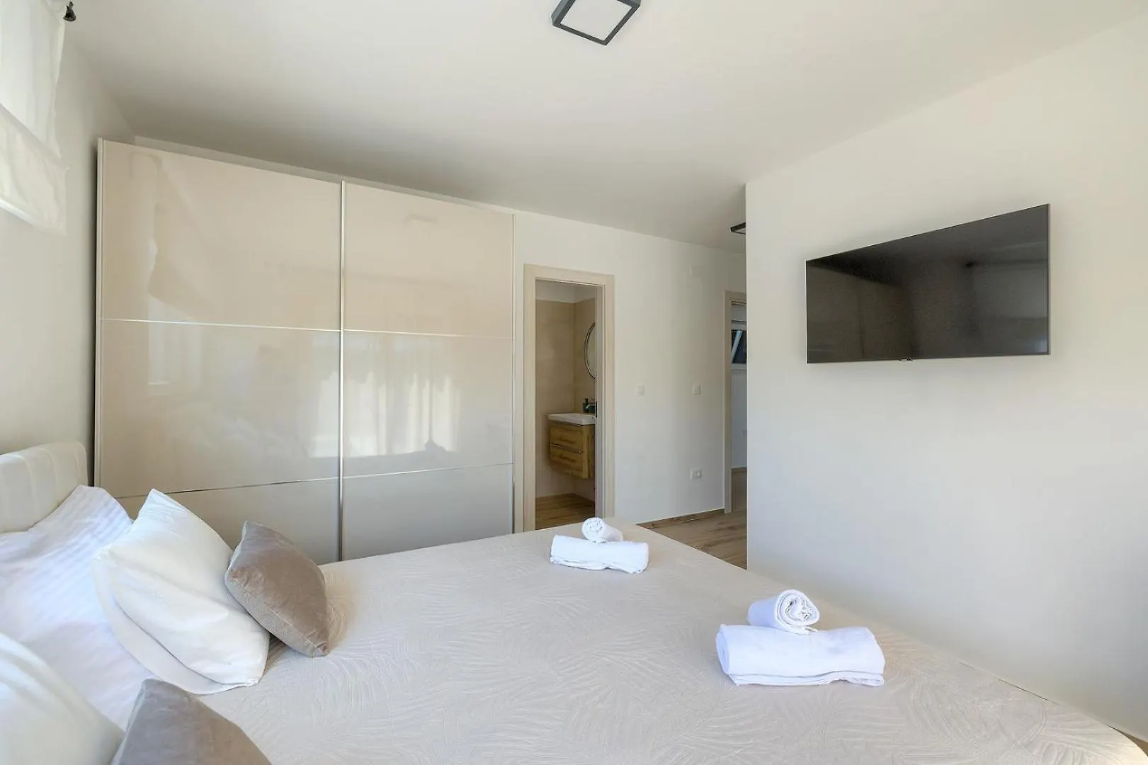 Brand New Villa Leny With Heated Pool Vodnjan 0*,